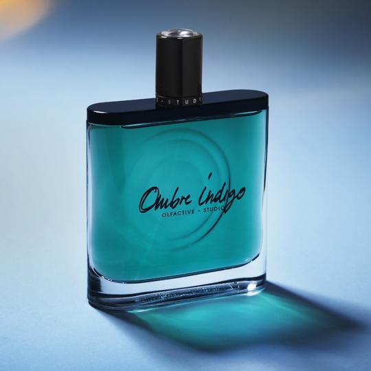 Scopri i profumi di nicchia di Olfactive Studio! Ombre Indigo è una fragranza enigmatica e voluttuosa: il profumo dell'ombra.