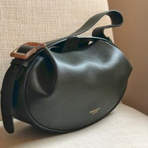 Scopri il nuovo modello di Avenue 67: la borsa Monica