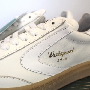 Scopri la Valsport Olimpia in versione tutta in nappa bianca.